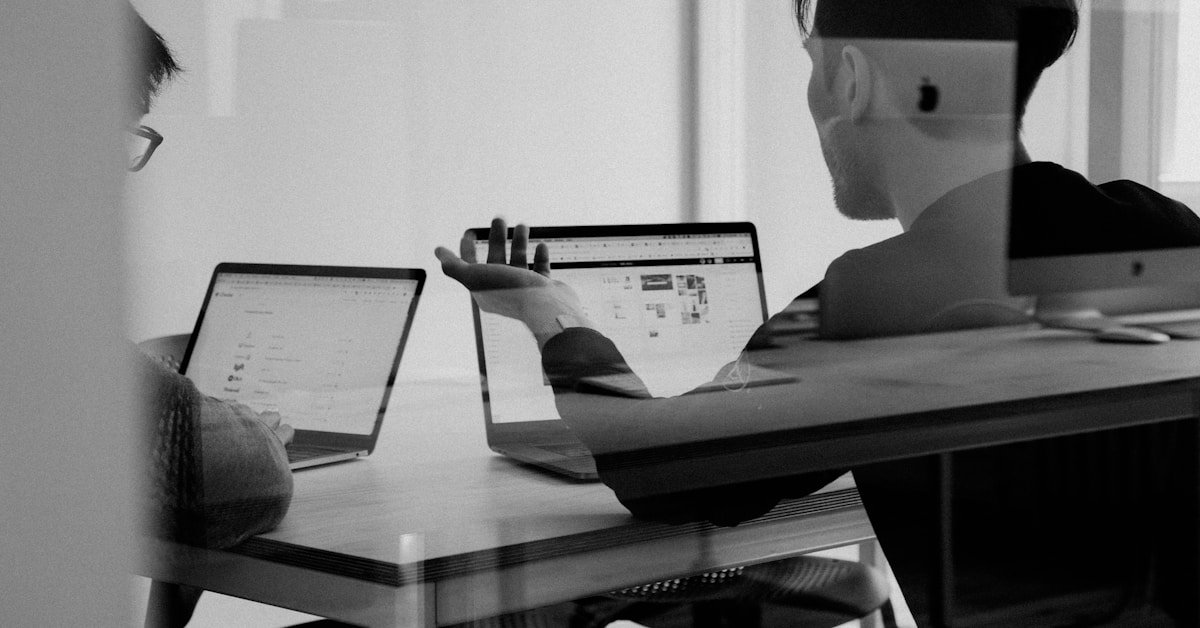 تحليل ترافيك المنافسين في سوق الإمارات باستخدام Similarweb